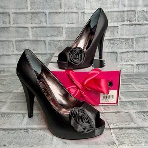 Paris Hilton Bonita Platform Heel- New 7.5